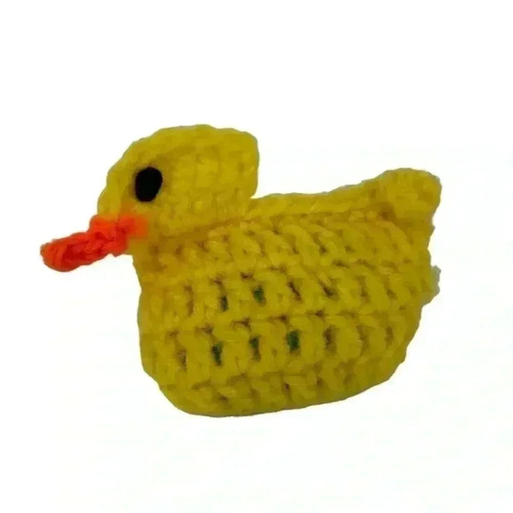 VINTAGE CROCHETED PERFECT EASTER BUNDLE BASKET EGG CHICK TWO BUNNIES HANDMADE - Picture 13 of 16
